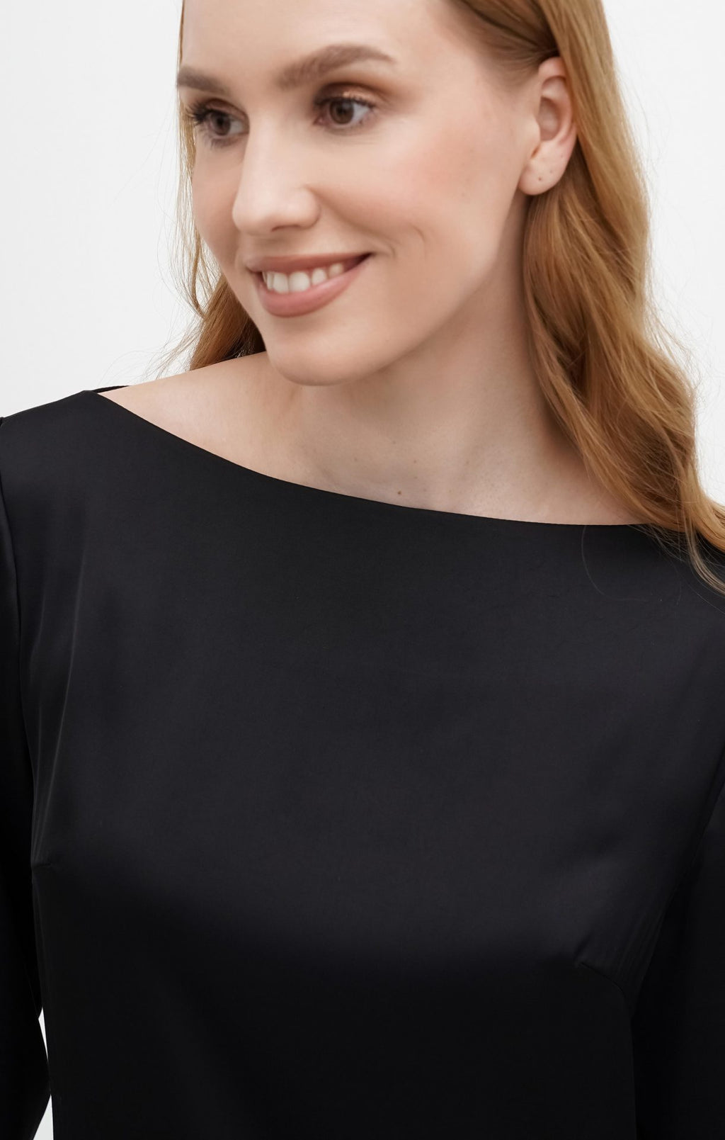 Hodvábne midi šaty Gitta s dlhými rukávmi od FAYNA