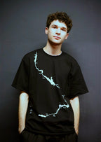 Tričko s potlačou „Rieka Dneper s názvami ukrajinských miest“ od značky SomeUrbanMonk