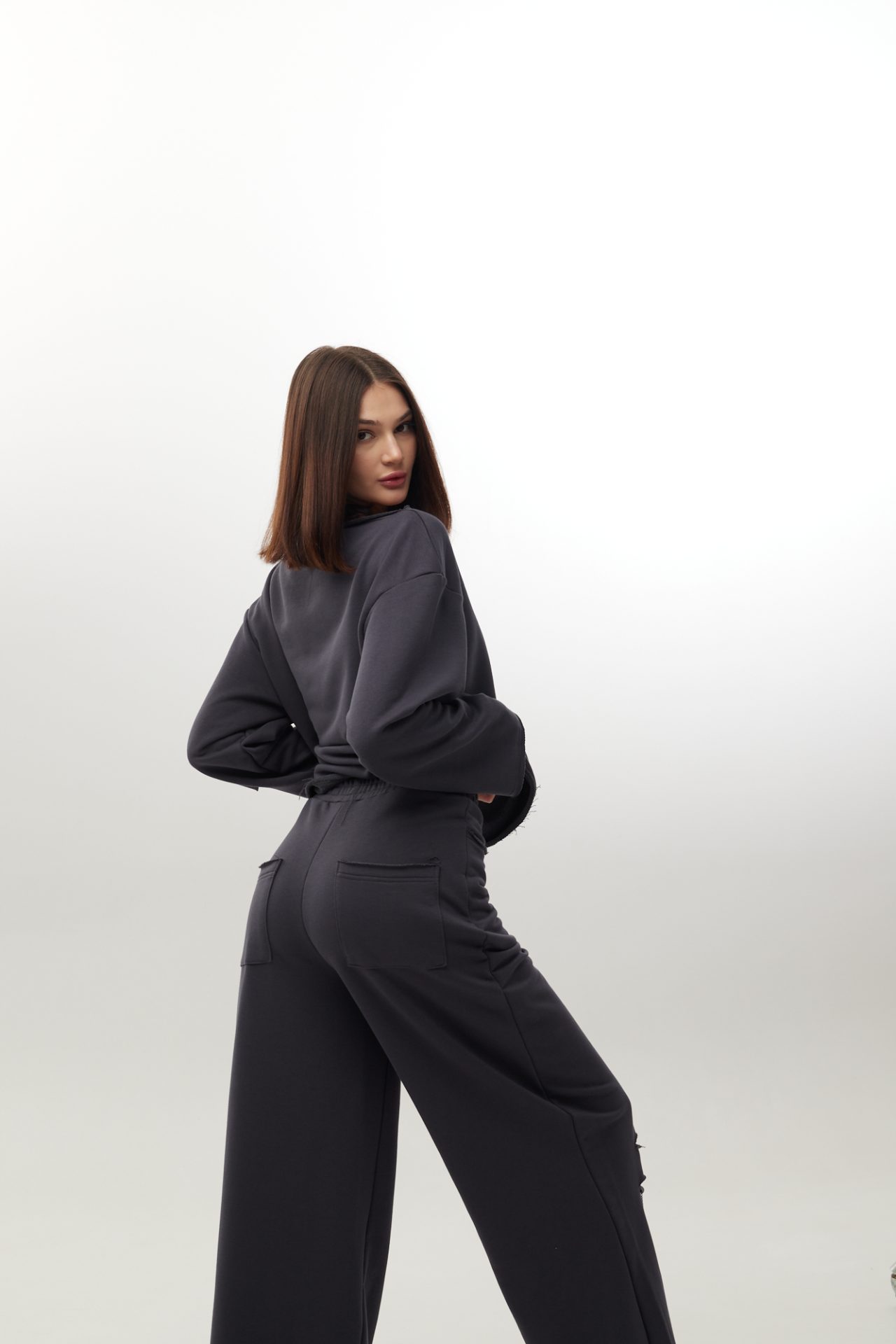 Трикотажні широкі брюки з розрізами BRU