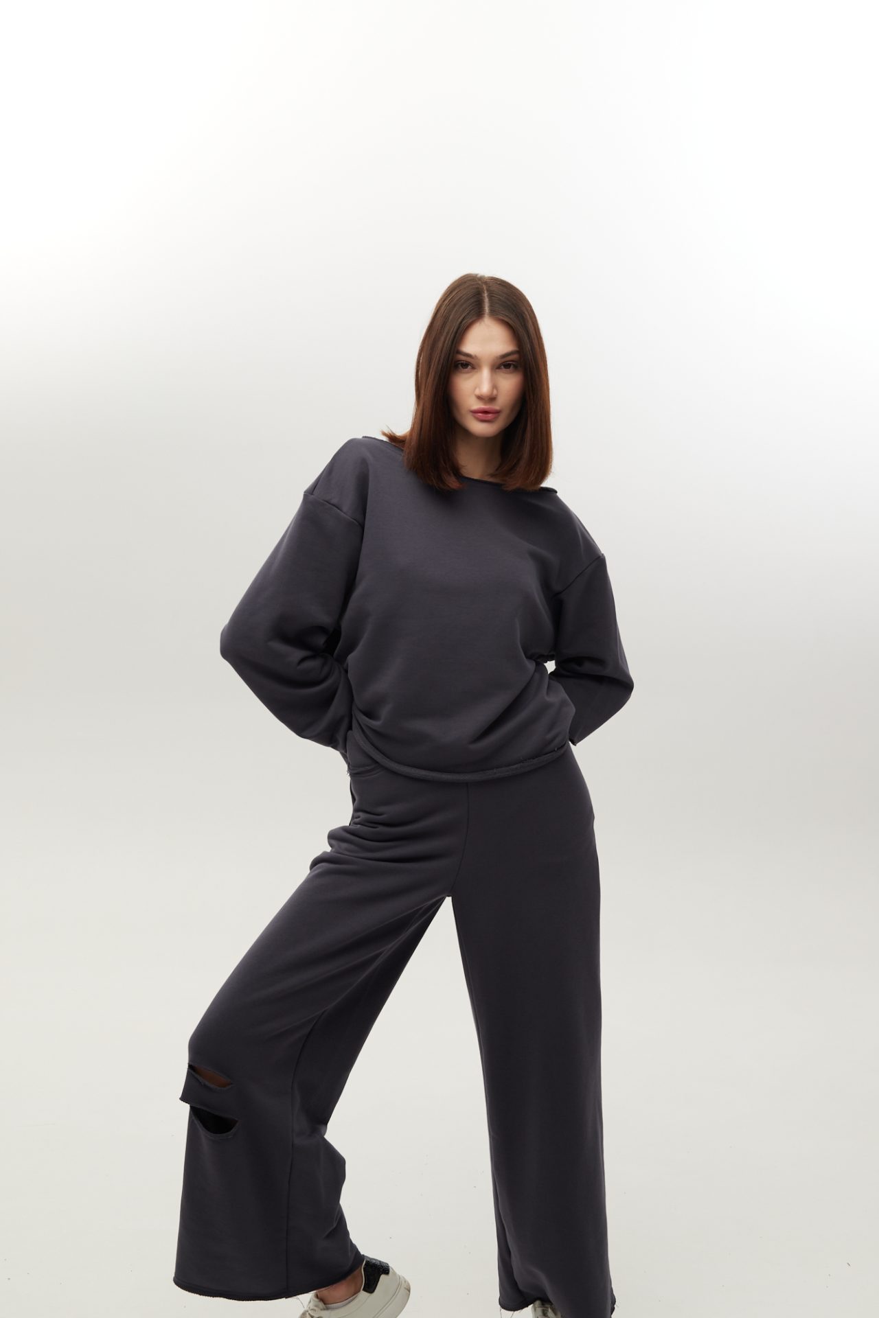 Світшот з розрізами на рукаві BRU