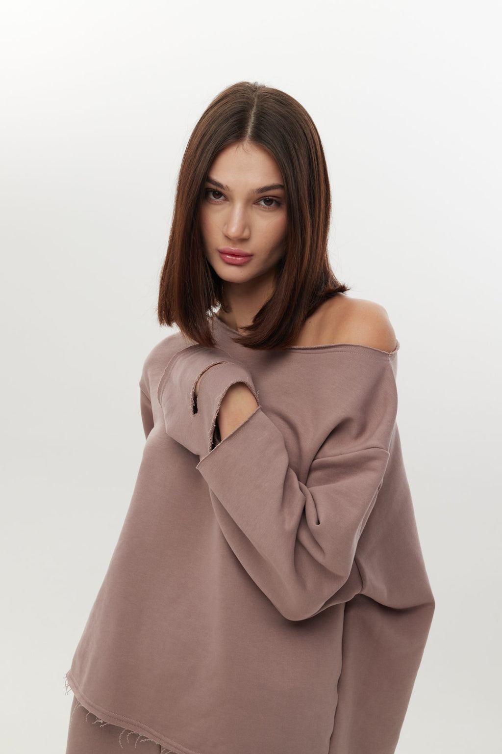 Світшот з розрізами на рукаві BRU