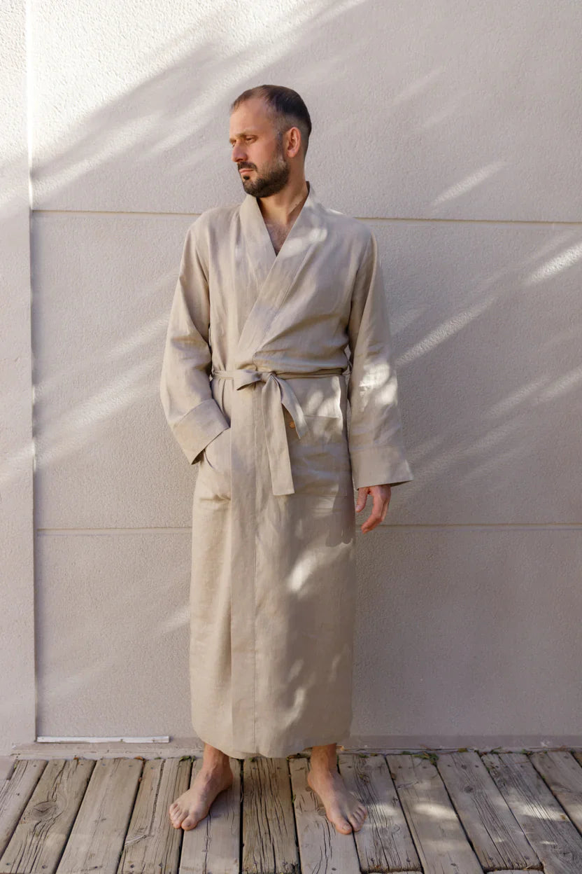 Халат чоловічий з льону довжиною максі пісочного кольору «VIL’NUY» від SAVE yourself