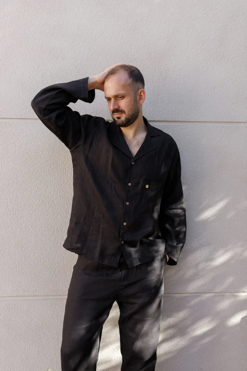 Костюм чоловічий чорний з льону від SAVE yourself