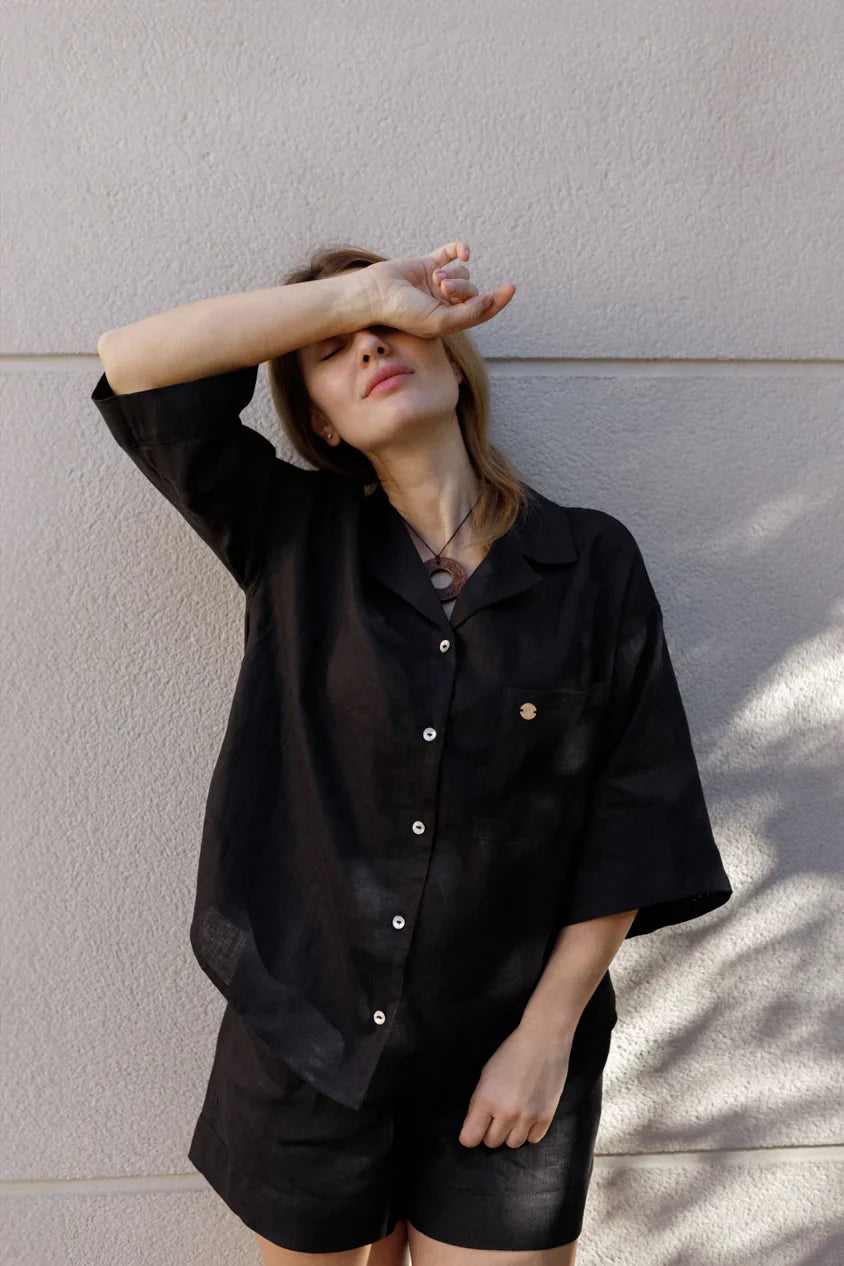 Костюм жіночий чорний з льону від SAVE yourself