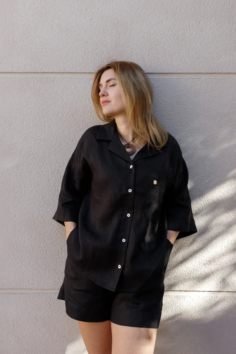 Костюм жіночий чорний з льону від SAVE yourself