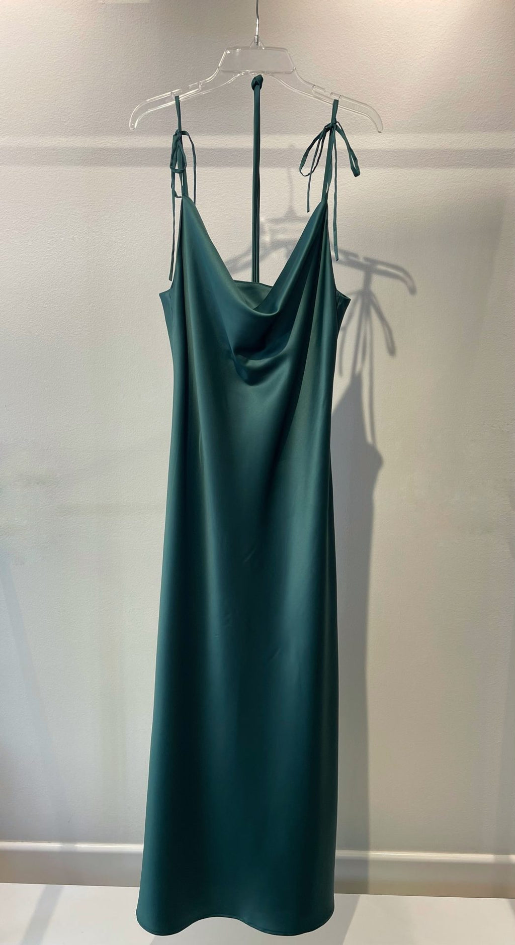 Hodvábne midi šaty Iren od FAYNA