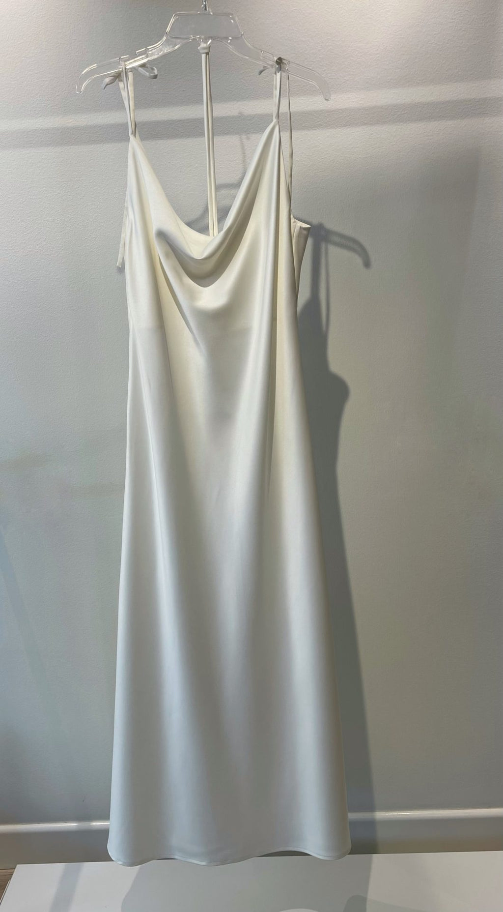 Hodvábne midi šaty Iren od FAYNA