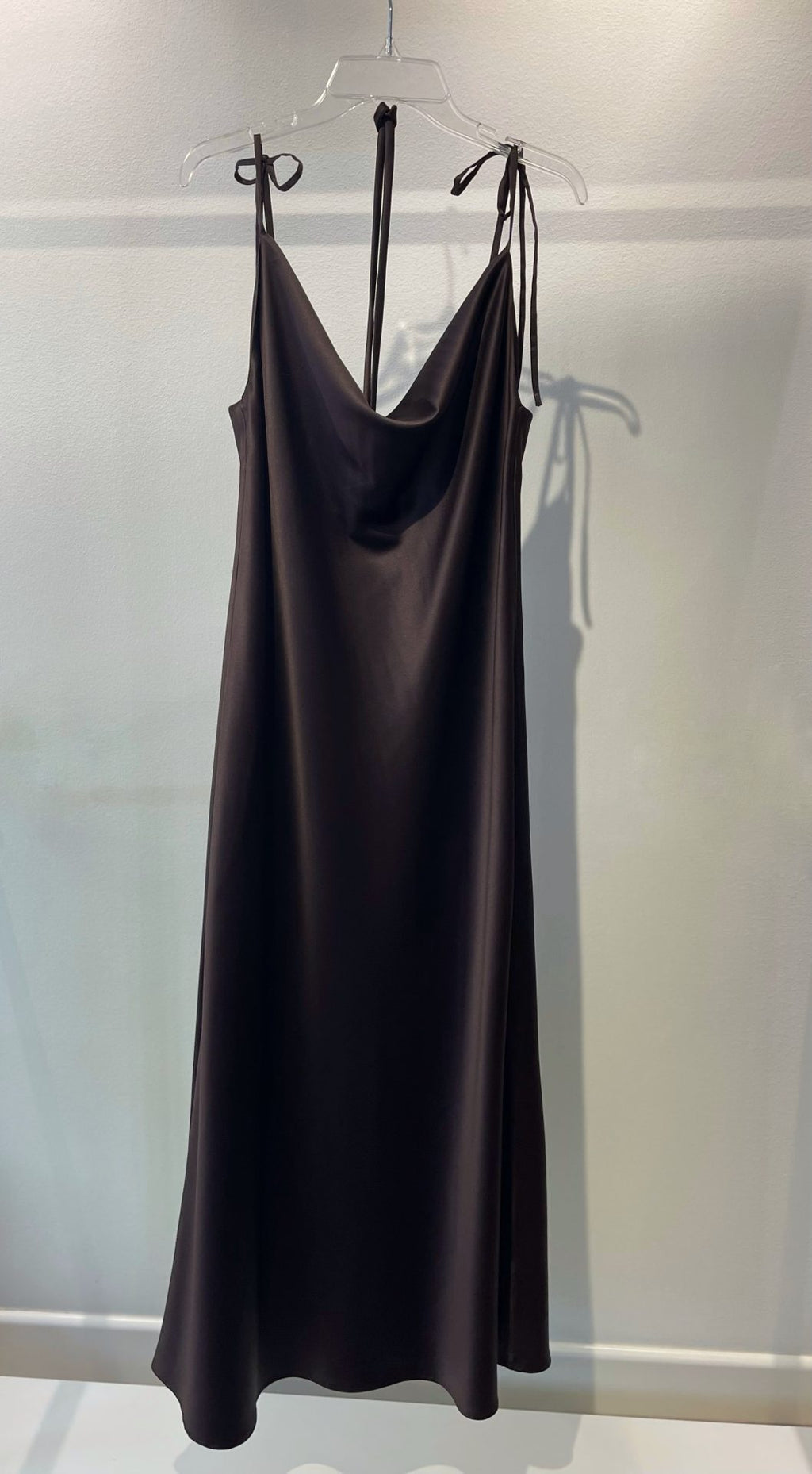 Hodvábne midi šaty Iren od FAYNA