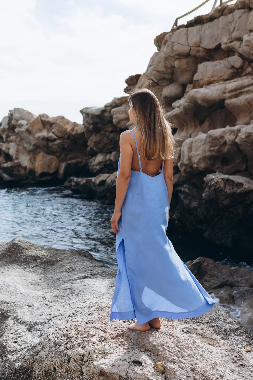 Максі сукня на бретелях із 100% італійського льону від SAVE YOURSELF