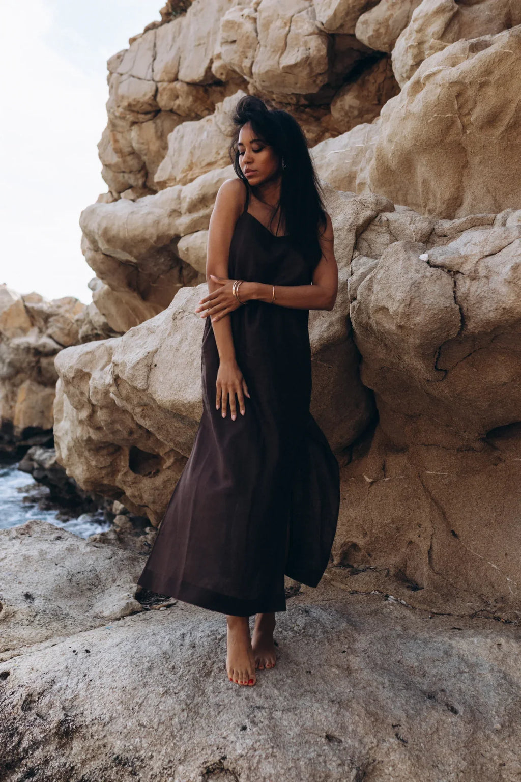 Максі сукня на бретелях із 100% італійського льону від SAVE YOURSELF