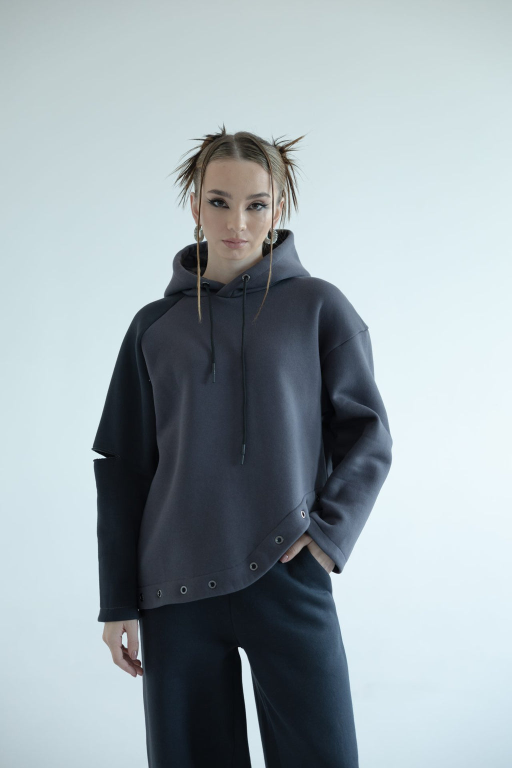 Асиметричне худі з утепленням BRU