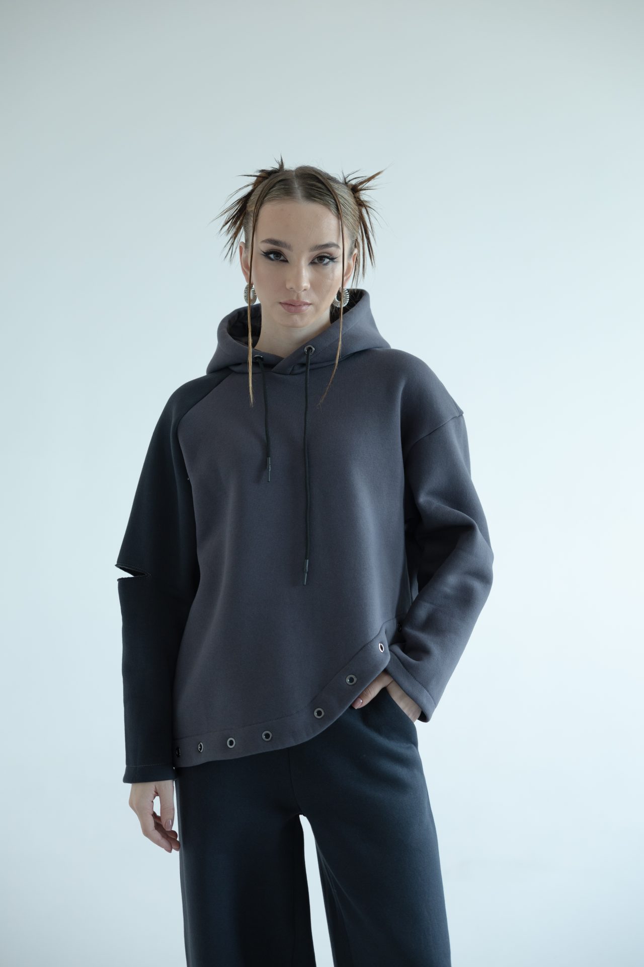 Асиметричне худі з утепленням BRU