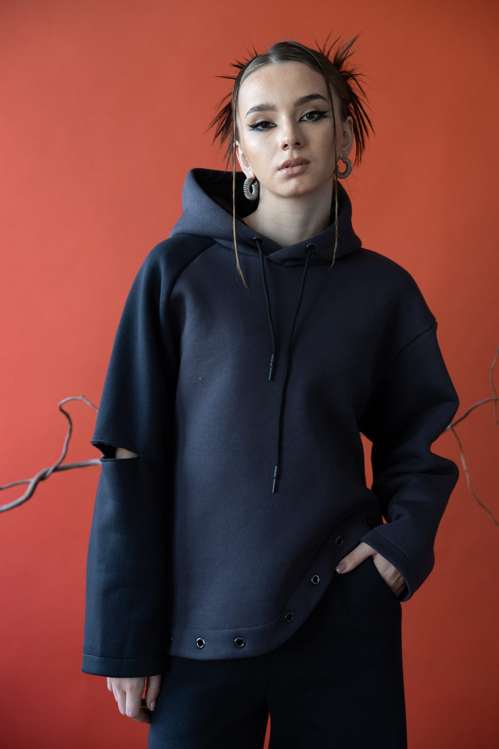 Асиметричне худі з утепленням BRU