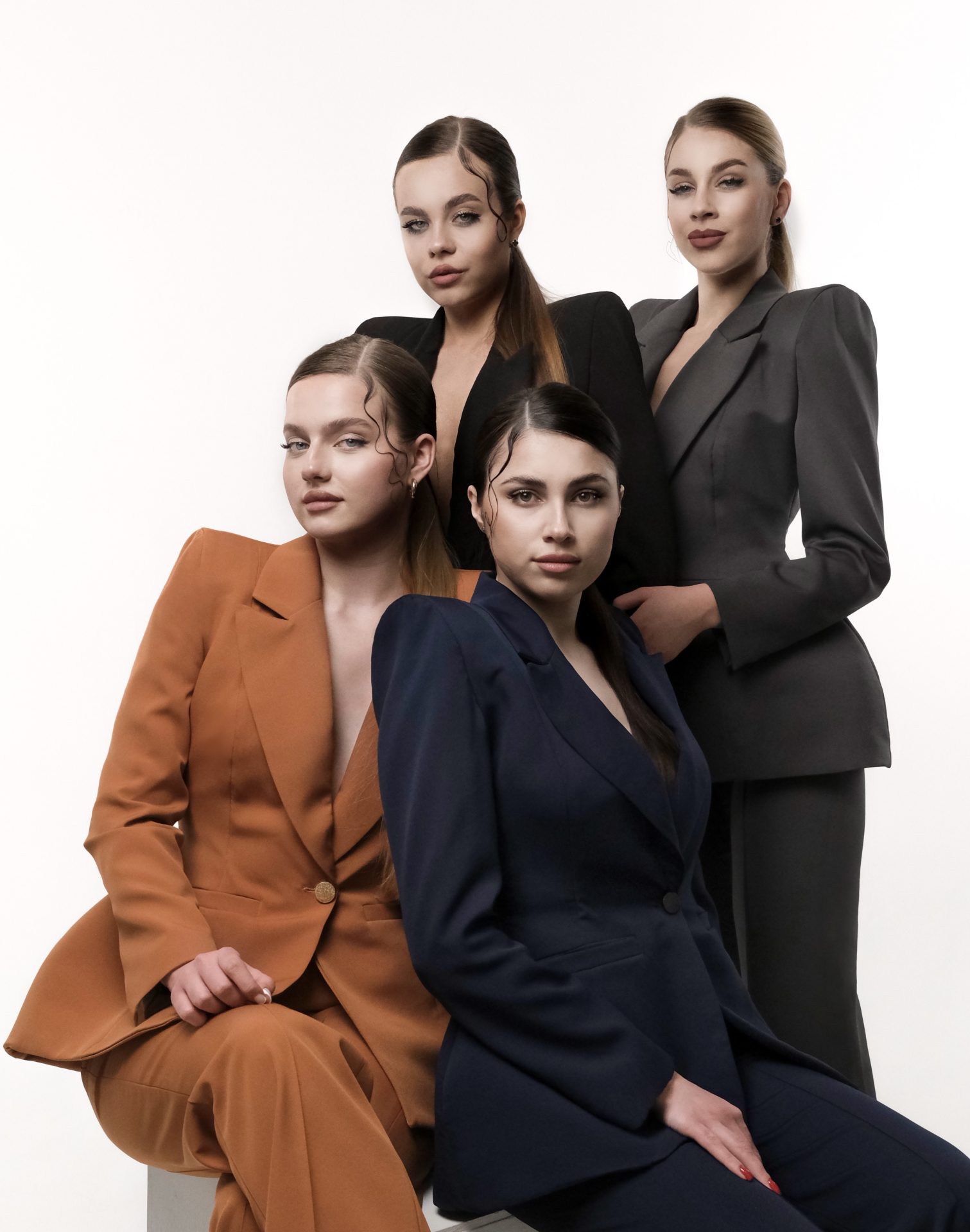 Жакет класичний GoldenRatio, чорний