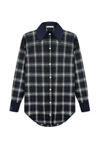 Modrá košeľa s prvkami elegancie od SIXIEME