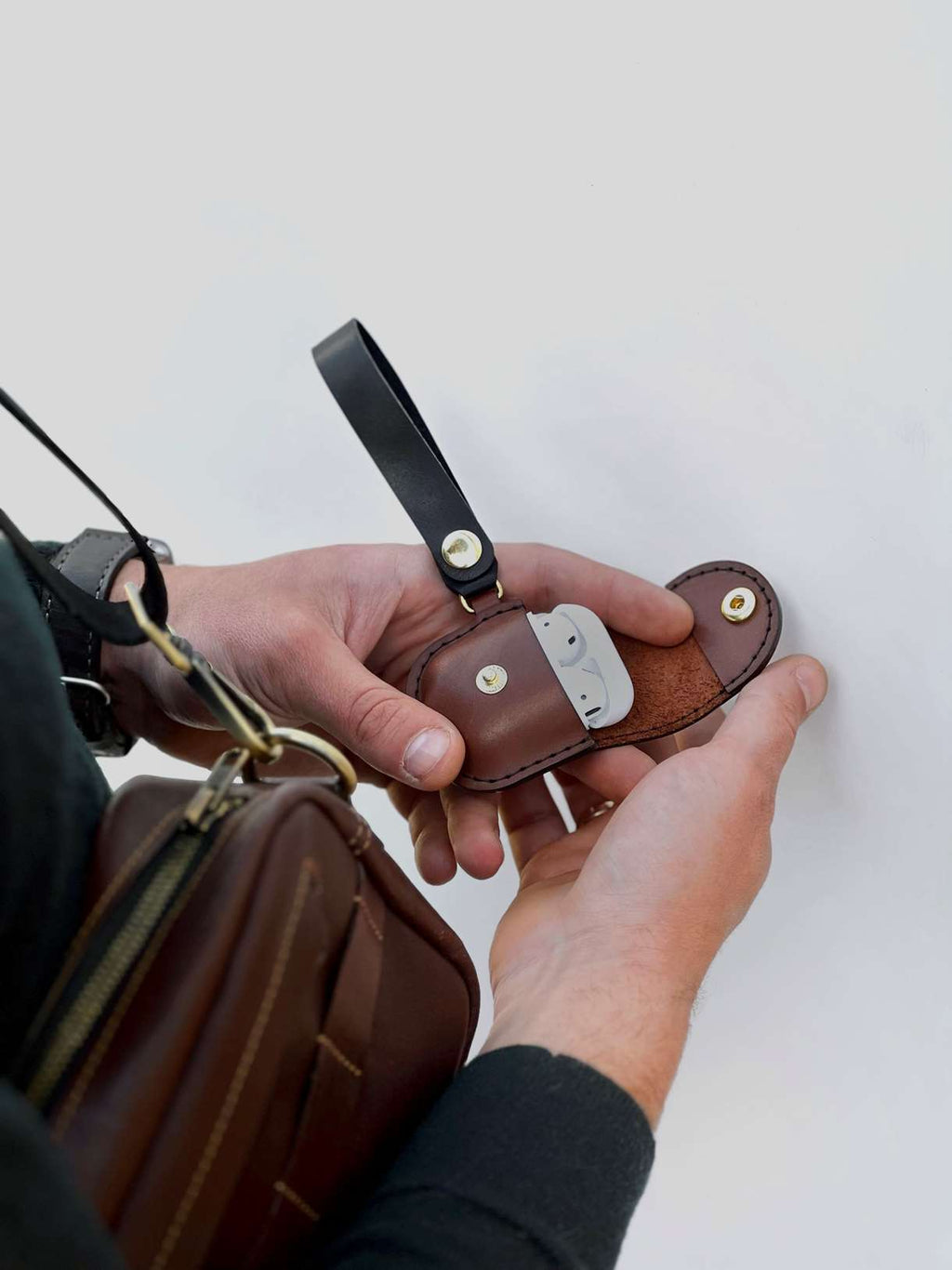 Кейс для air pods від GODNO - GODNO, Темний шоколад