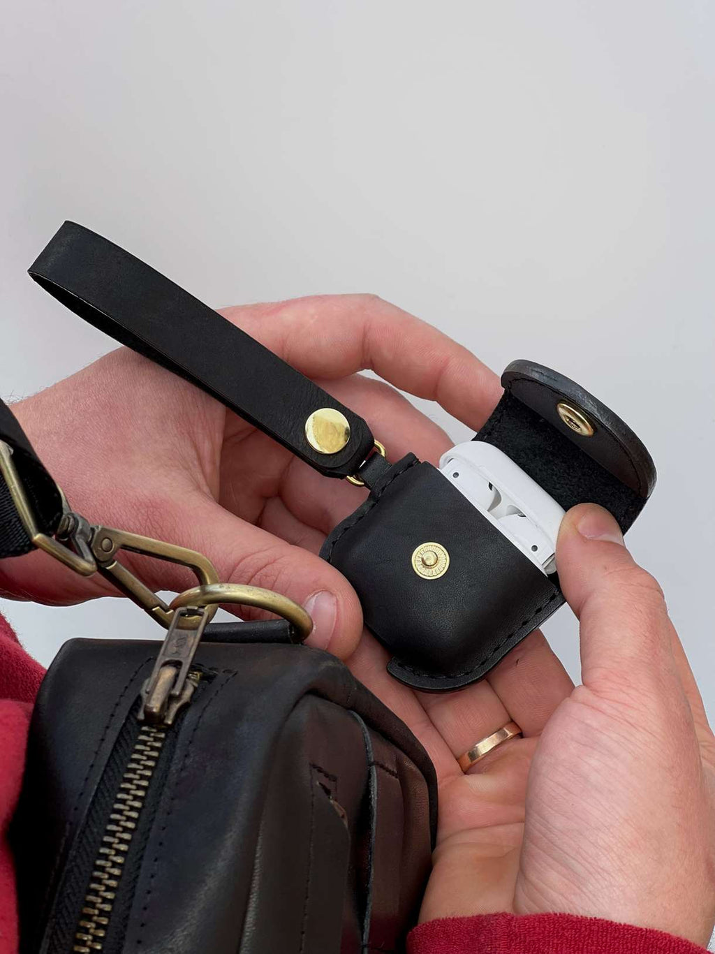 Кейс для air pods від GODNO - GODNO, Чорний