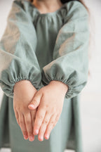 Дитяча сукня "Віра" з кропиви в кольорі "Шавлія" від VIRA APPAREL