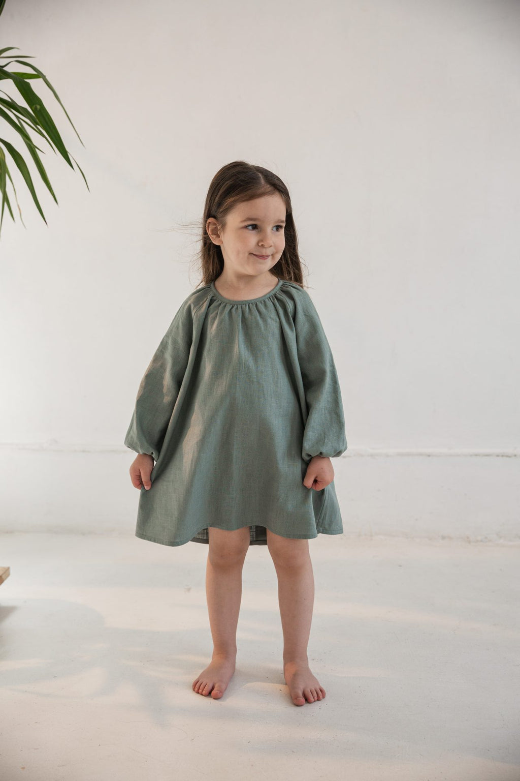 Дитяча сукня "Віра" з кропиви в кольорі "Шавлія" від VIRA APPAREL