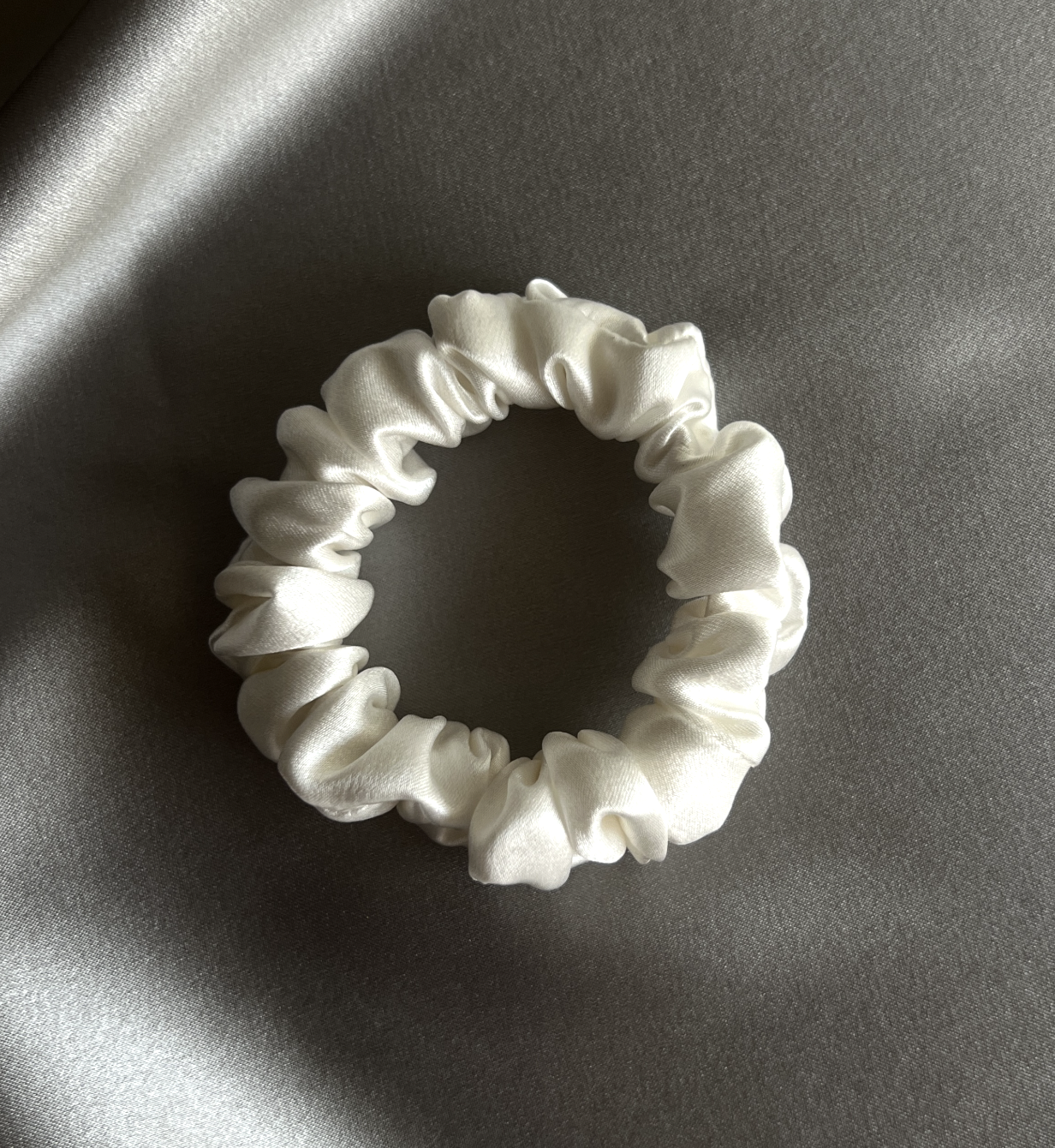 Шовкова резиночка "Класична" айворі