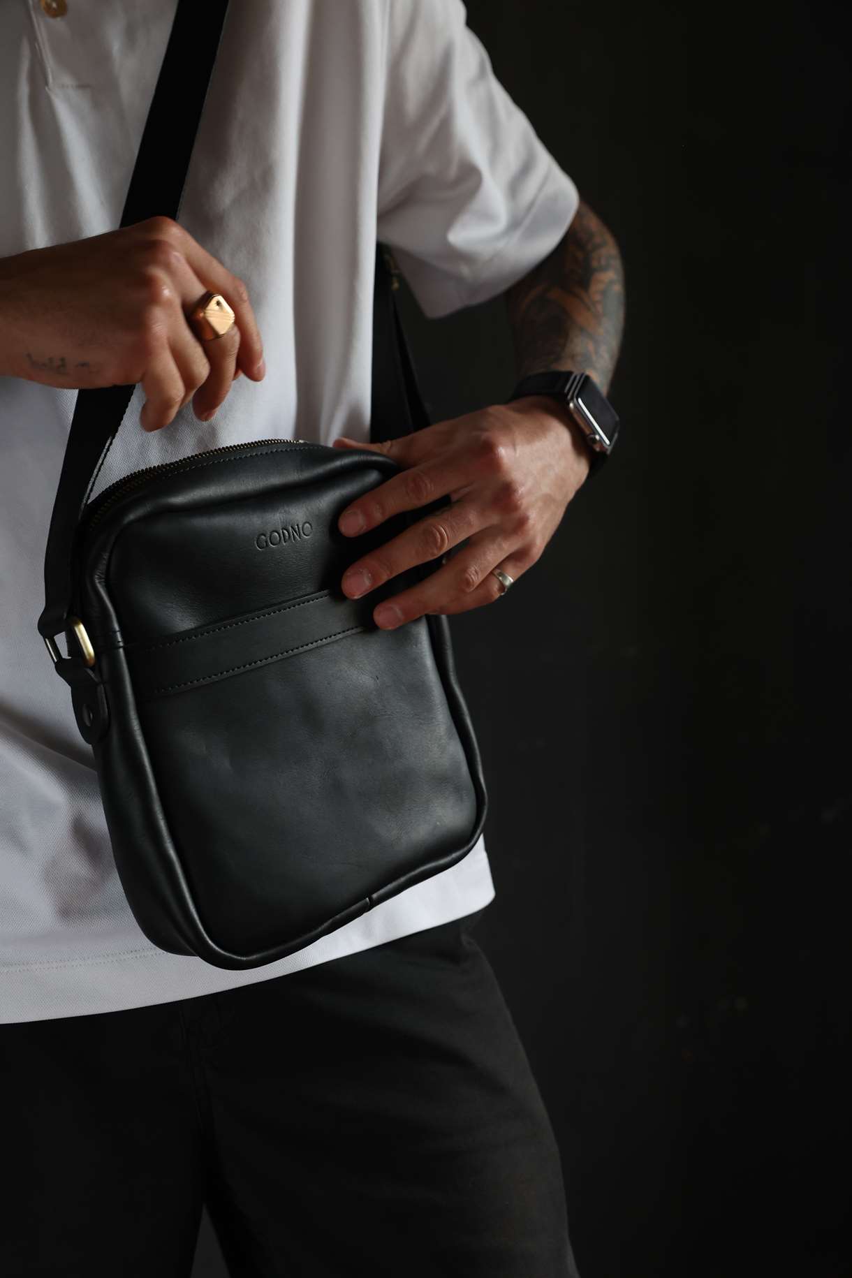 Сумка Brick bag middle чорна від GODNO