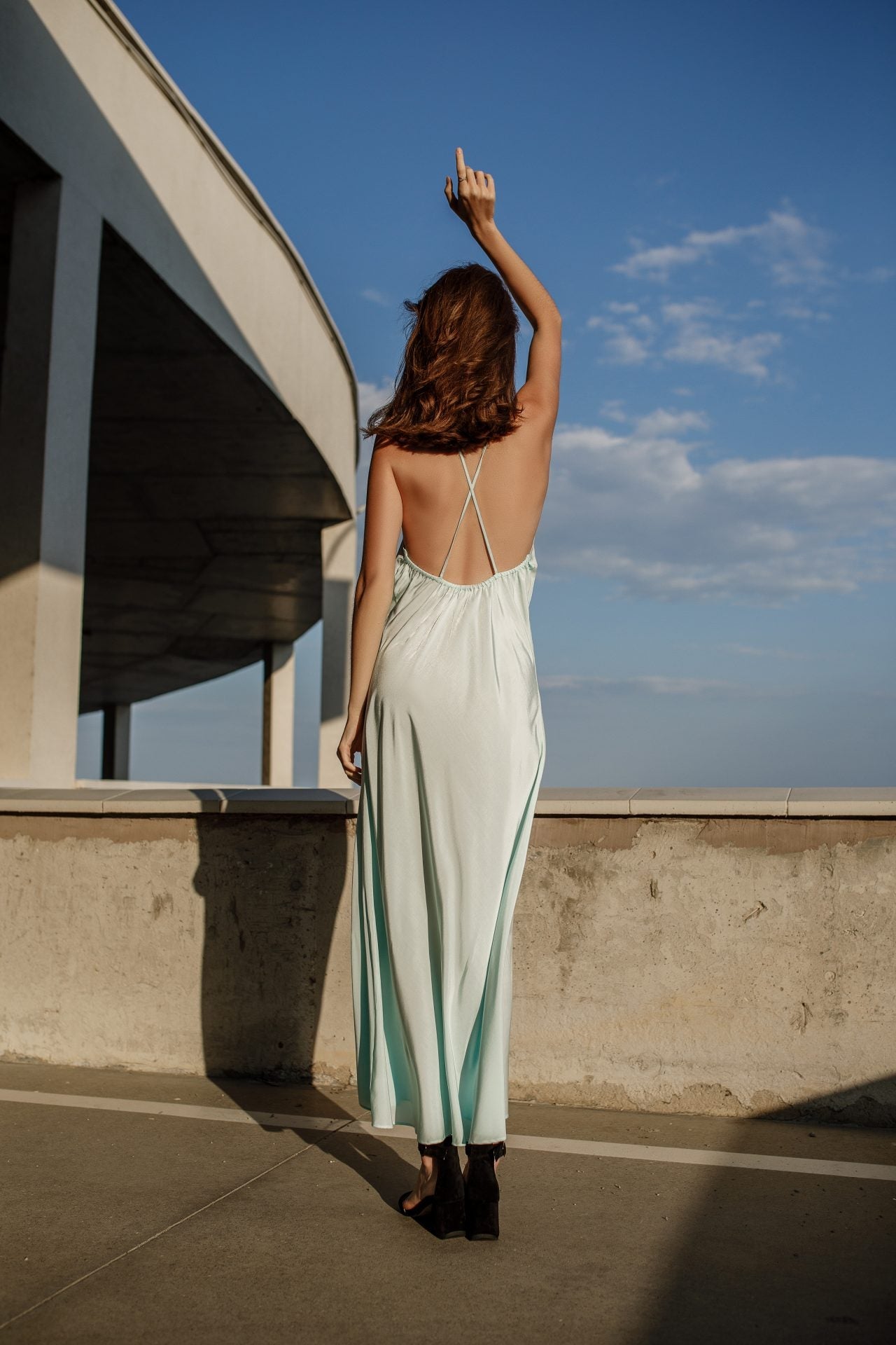 Літня сукня Олга з відкритою спиною від FAYNA