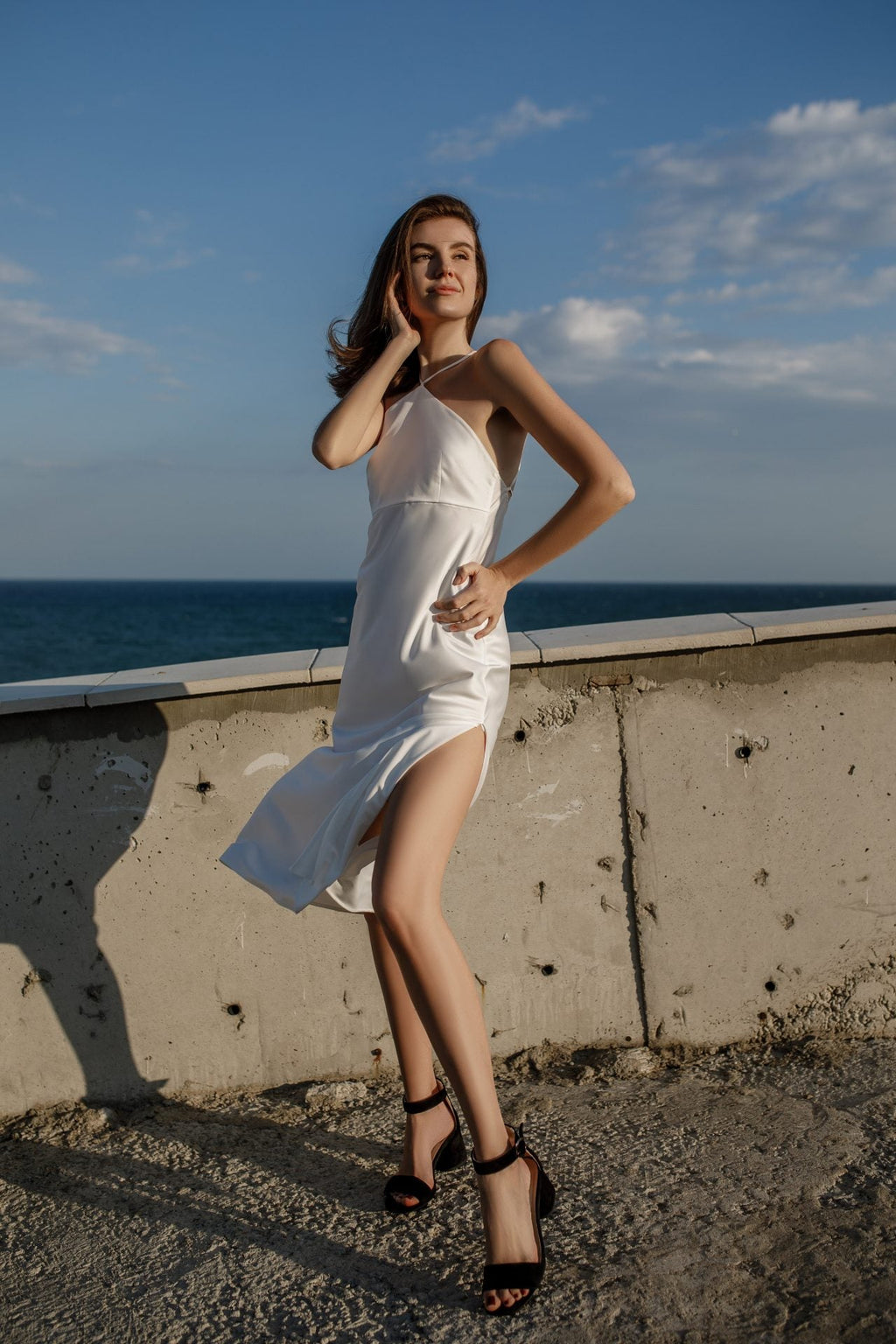 Hodvábne midi šaty od FAYNA