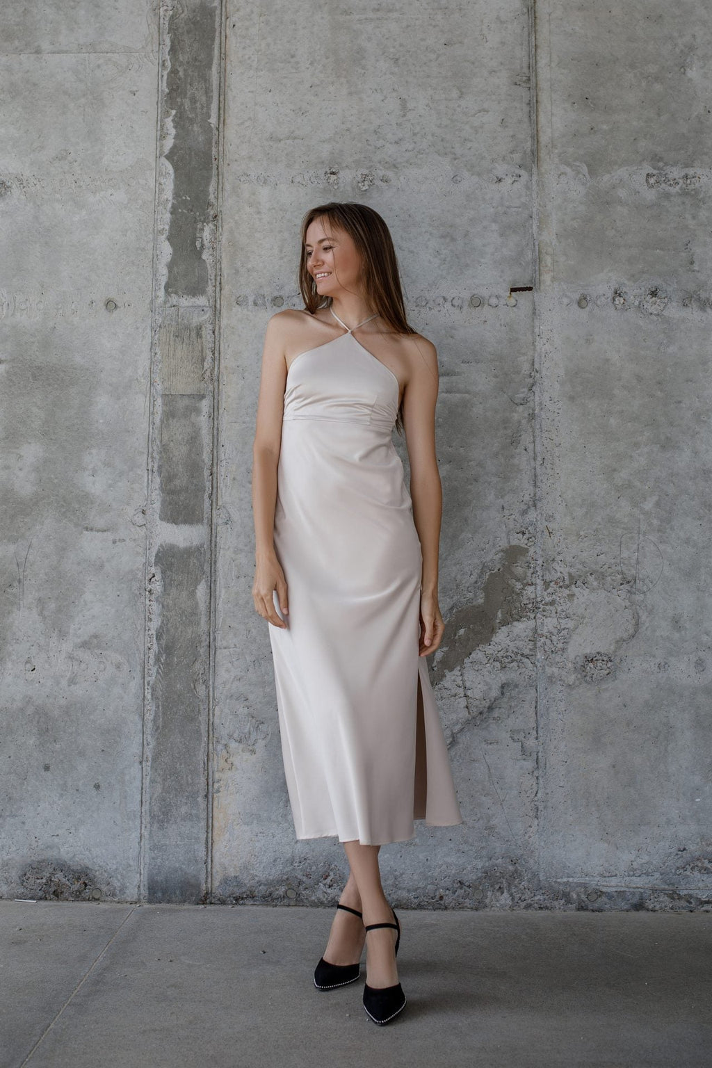 Hodvábne midi šaty od FAYNA