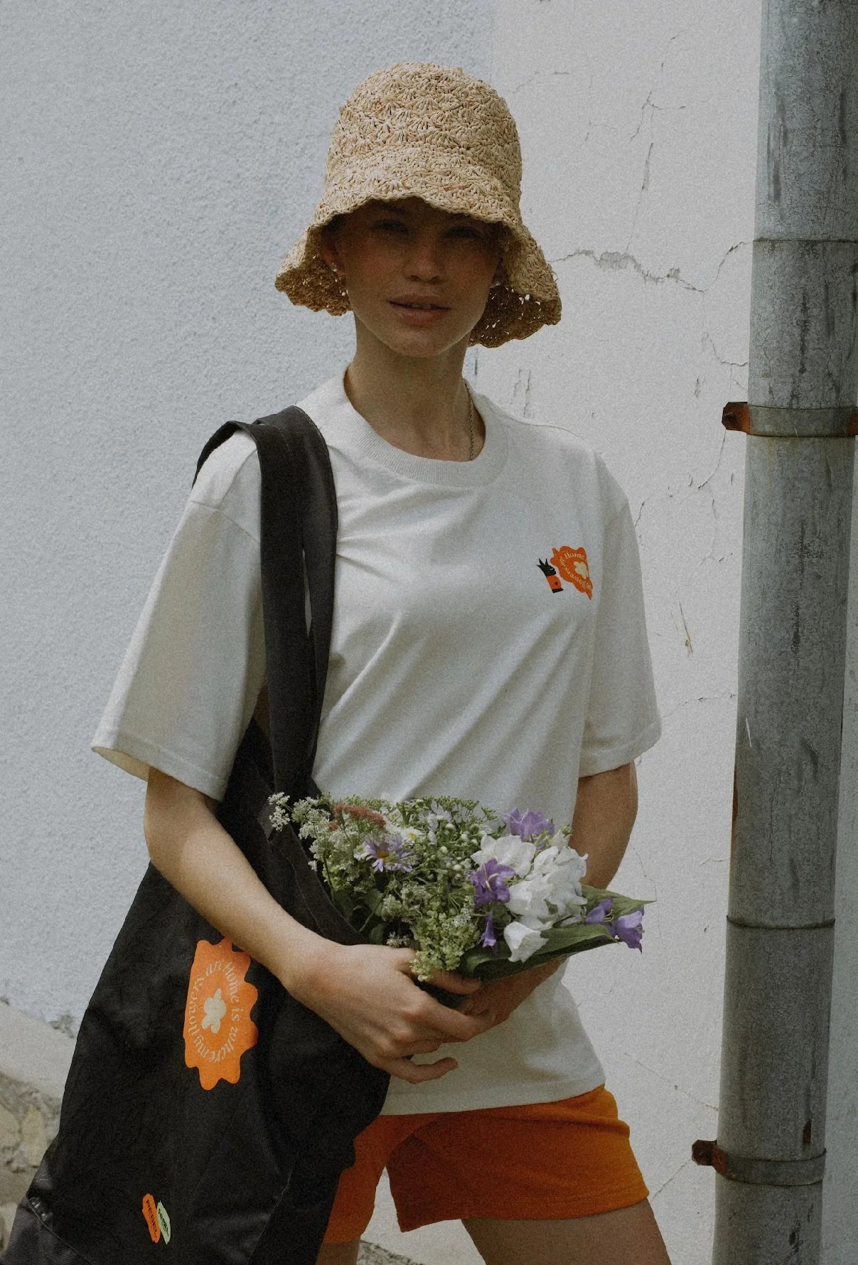 Футболка Чорнобривці унісекс від REBELpatterns