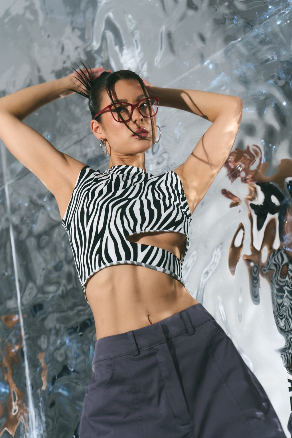 Asymetrický top, 8 farieb BRU