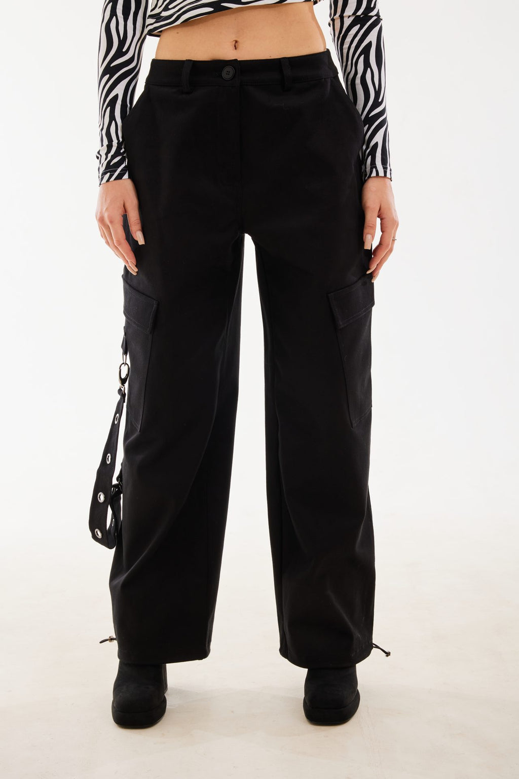 Карго чорні BRU