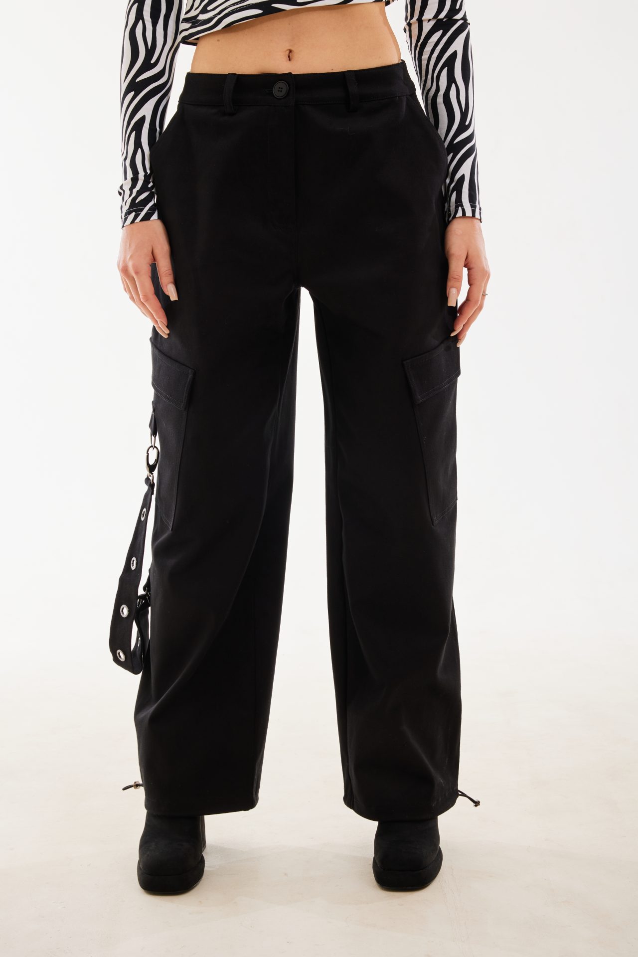 Карго чорні BRU