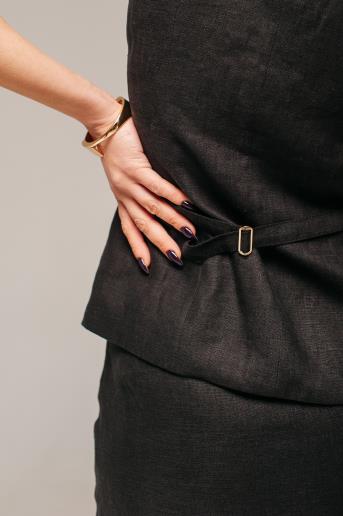 Лляна жіноча жилетка Marilyne Black від FEEL AND FLY