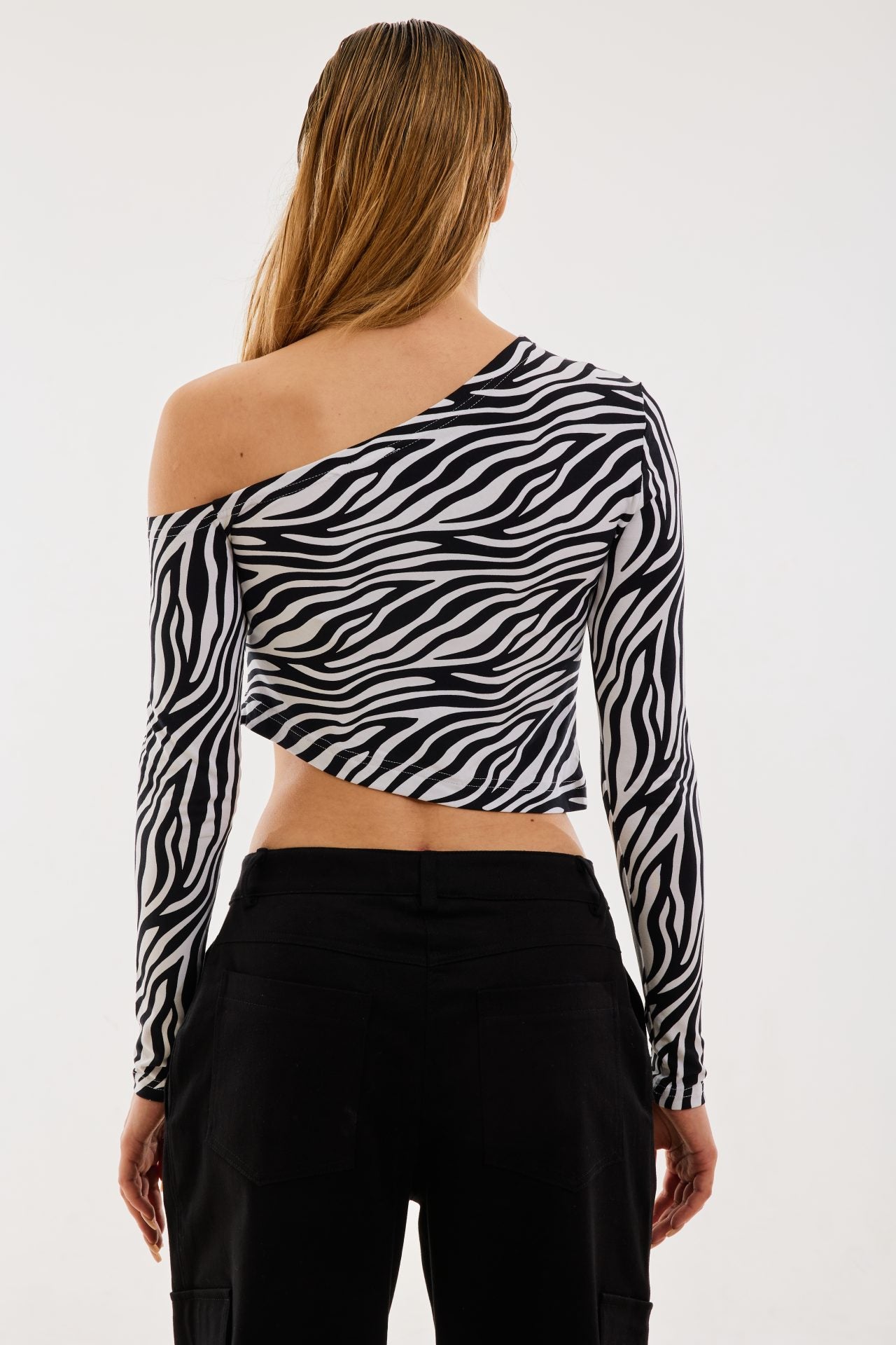 Лонгслів вкорочений, в 3-х кольорах BRU