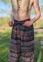 Широкі вільні легкі штани для йоги "Elephant maroon" від RAO в індійському стилі