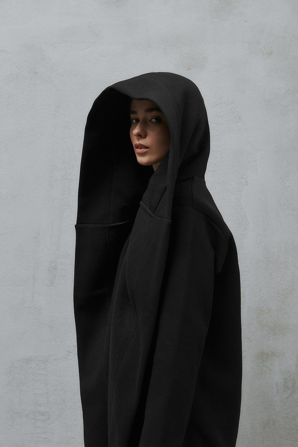 Мантія з капюшоном від RAHIM ITEGEZ