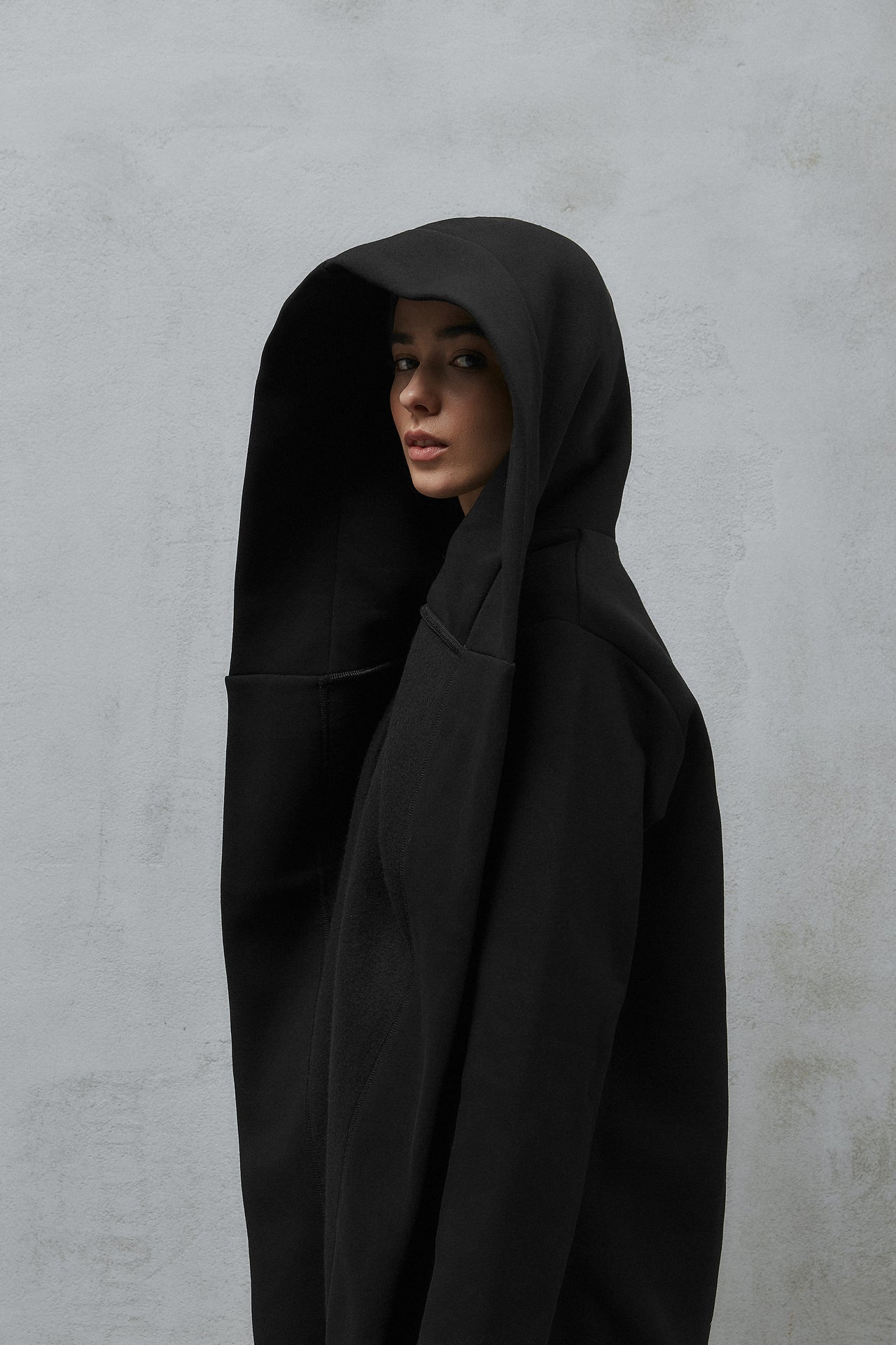 Мантія з капюшоном від RAHIM ITEGEZ